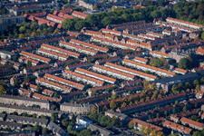 909062 Luchtfoto van de wijk Ondiep te Utrecht, uit het noordoosten.